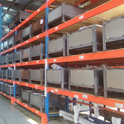 Lieljaudas rūpnieciskās uzglabāšanas plauktu materiālu kaste